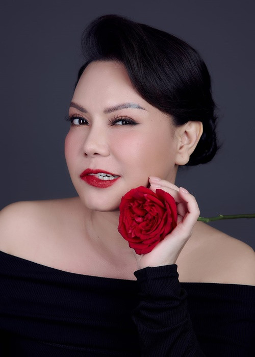 Năm 2020, Việt Hương bất ngờ tiết lộ quá khứ được nhiều trai đẹp theo đuổi.