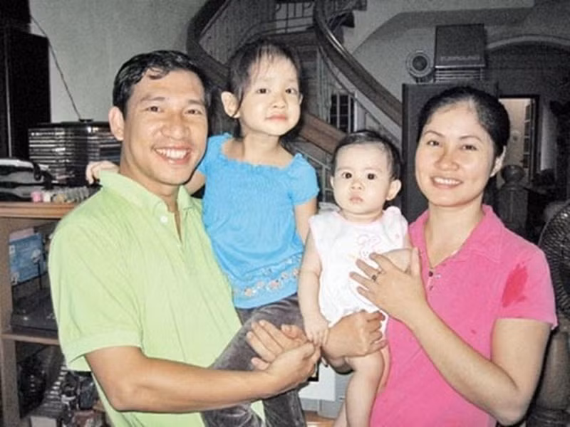 Hon nhan cua “Tao” Quang Thang ben vo kem 11 tuoi