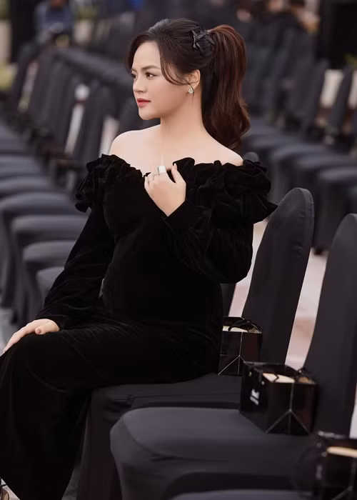 Thu Quỳnh gây chú ý khi tham gia các sự kiện giải trí.