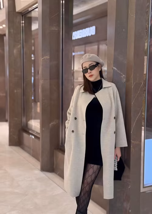 Phương Oanh mang bầu đôi, giống chi tiết nhân vật của cô trong phim Hương vị tình thân.