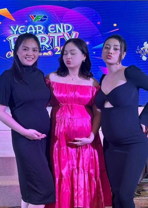 Ba nữ diễn có cơ hội hợp tác trong các bộ phim truyền hình. Nếu như Lan Phương và Phương Oanh đóng phim Nàng dâu order, Thu Quỳnh và Phương Oanh tham gia phim Quỳnh búp bê và Hương vị tình thân.