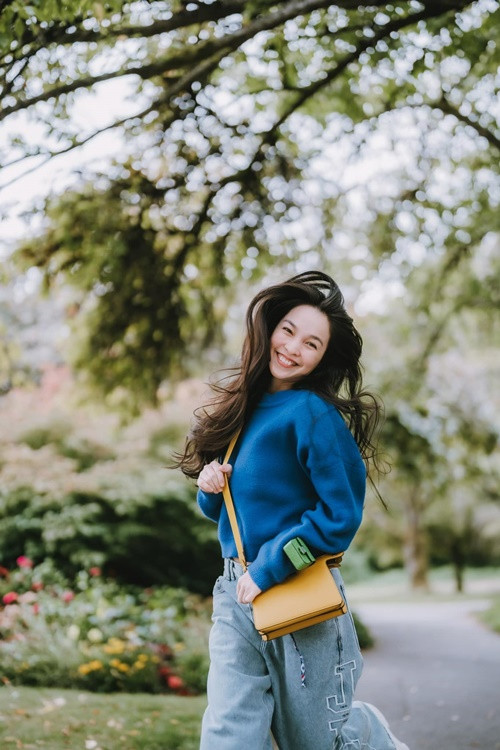 Việc "lão hóa ngược" của giọng ca Nhật ký của mẹ khiến khán giả ngưỡng mộ.