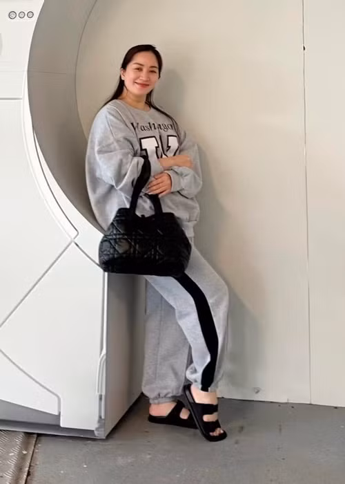 Ca sĩ Khánh Linh, ca sĩ Mỹ Lệ, MC Ốc Thanh Vân gửi lời động viên đến Khánh Thi.