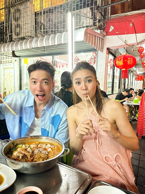 Đôi bạn thân có nhiều sở thích chung.