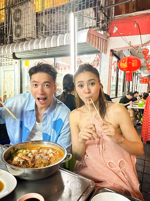 Đôi bạn thân có nhiều sở thích chung.