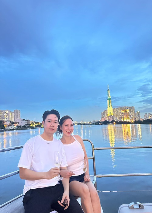 Lê Hiếu từng chia sẻ trên Dân Trí, sau khi cưới, anh yêu vợ nhiều hơn.