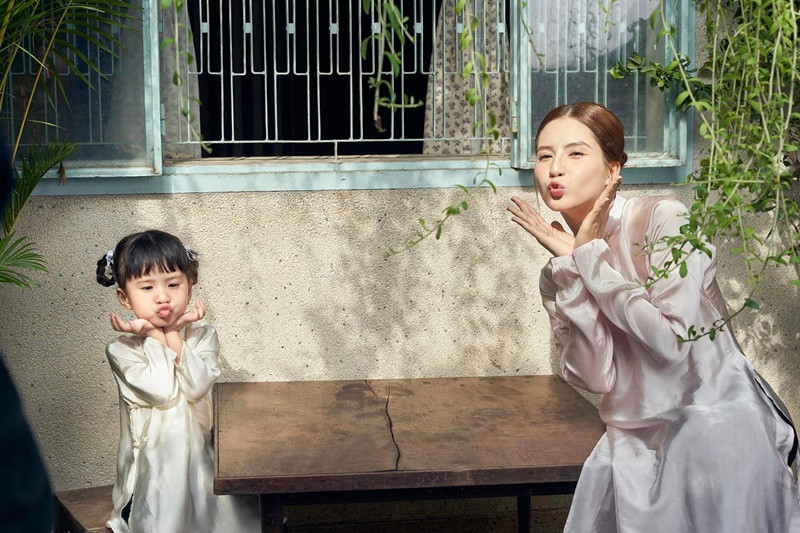 Tình cũ của Jack ngày càng đắt show quảng cáo, dự án phim ảnh, người mẫu.