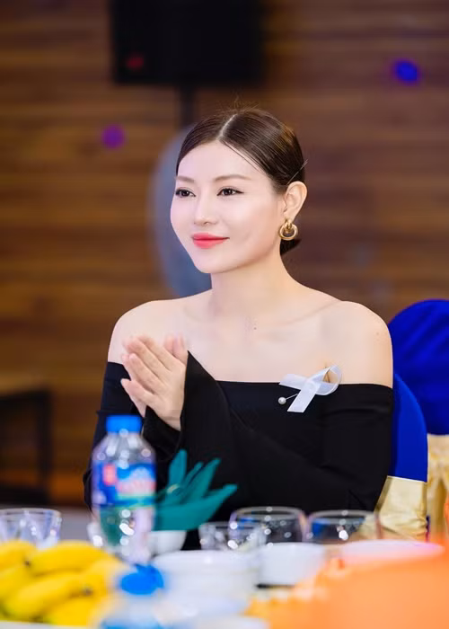 Thanh Hương từng thừa nhận chỉnh sửa mũi.