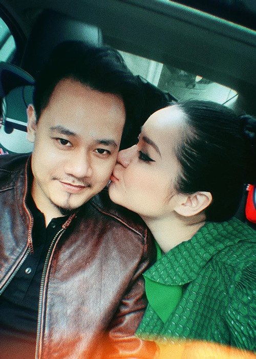 Từng qua một lần đò, Nguyễn Đức Cường giờ đã tìm được hạnh phúc bên Vũ Hạnh Nguyên. Anh đã viết ca khúc Nếu như còn yêu để dành tặng bạn gái.