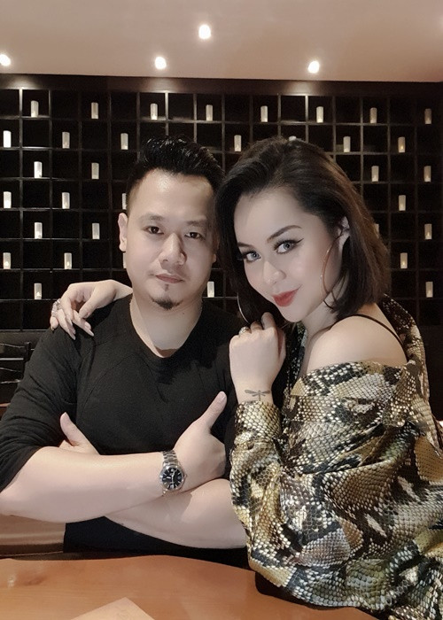 3 ngày sau buổi gặp đầu tiên, cả hai yêu nhau.