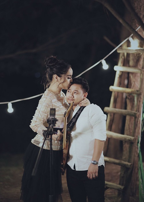 Cả hai có những nét tính cách khác nhau, cũng có đôi lần không cùng quan điểm nhưng Vũ Hạnh Nguyên và Nguyễn Đức Cường thường giải quyết mâu thuẫn trên tinh thần tôn trọng đối phương.