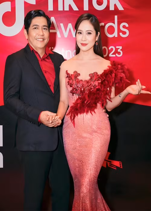 Thời điểm mới cưới Thanh Thúy,, đạo diễn Đức Thịnh "say nắng" một người phụ nữ khác.