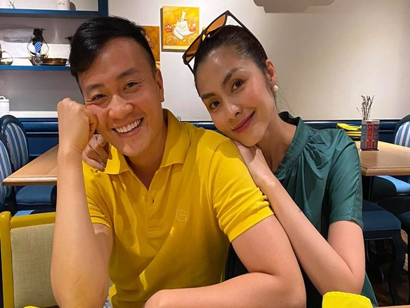  Tăng Thanh Hà và Lương Mạnh Hải thân thiết sau khi đóng chung một số phim như Bỗng dương muốn khóc, Đẹp từng centimet.