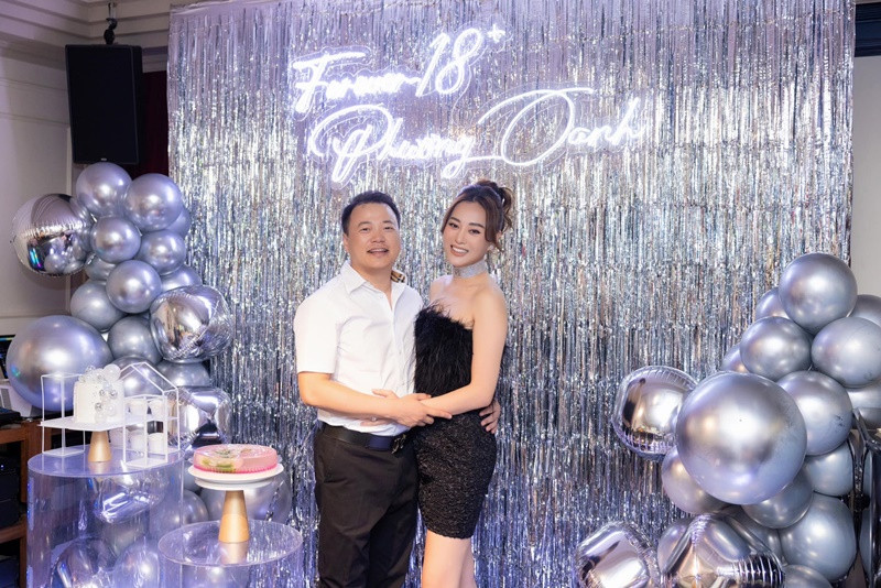 Phương Oanh - Shark Bình hiện tại có cuộc sống hạnh phúc sau 1 năm kết hôn.