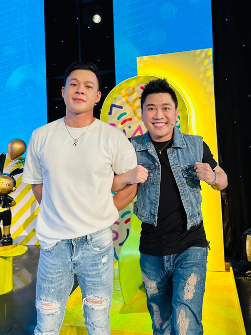 Cả hai còn cùng tham gia nhiều gameshow.