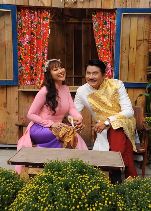 Phi Thanh Vân chia sẻ, cô hiện muốn giữ tình tri kỷ với Andy Hoàng. “Em không từ chối tình cảm của anh nhưng em chưa dám nhận tình cảm đó, chỉ đơn giản cho em thêm thời gian", cô nhắn nhủ Andy Hoàng. Ảnh: Vietnamnet.