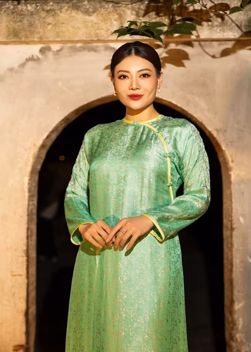 Thanh Hương được chỉ định đóng "bà la sát" nhưng ê-kíp chưa "chốt" việc này. Thái Sơn không vào vai Bắc Đẩu như đồn đoán. Ảnh: FBNV.