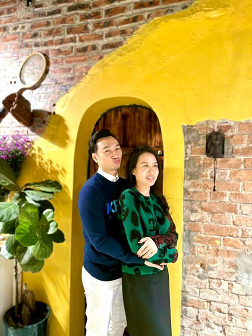 Mật khẩu Facebook, điện thoại và gần như tất cả mọi thứ Thành Trung đều chia sẻ hết với vợ.