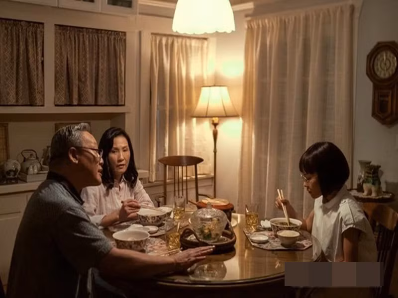 Khán giả Việt ấn tượng với hình ảnh bát canh trong Beef. Ảnh: Người Lao Động.