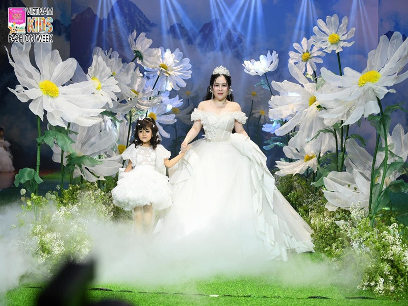 Trương Phương và chồng cũ không hợp quan điểm sống nên chia tay.