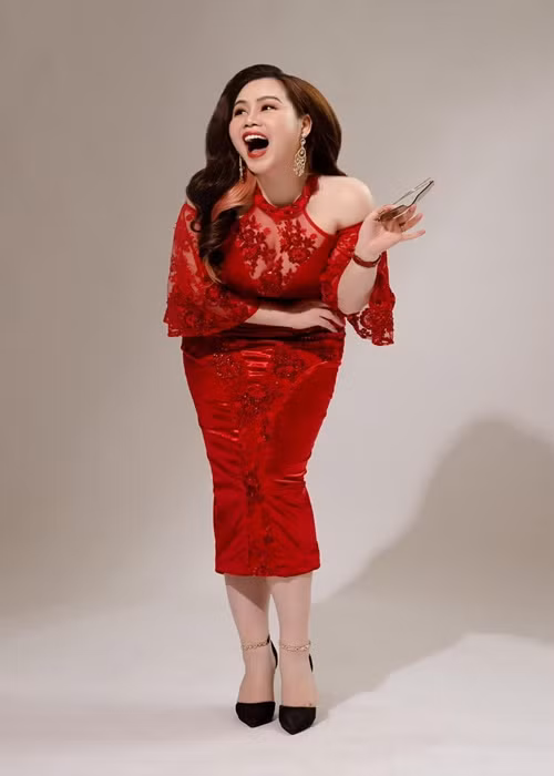 Nữ diễn viên chia sẻ trên truyền thông: "Khi mình tăng cân thì mình cũng bị rất nhiều dân mạng nói toxic (tiêu cực) như: "Béo thế", "làm nghệ thuật mà không biết giữ dáng", "xấu thế",… Từ đó, mình quyết định sẽ truyền cảm hứng tới các bạn nữ rằng hãy tôn trọng và yêu thương bản thân mình dù có ra sao...