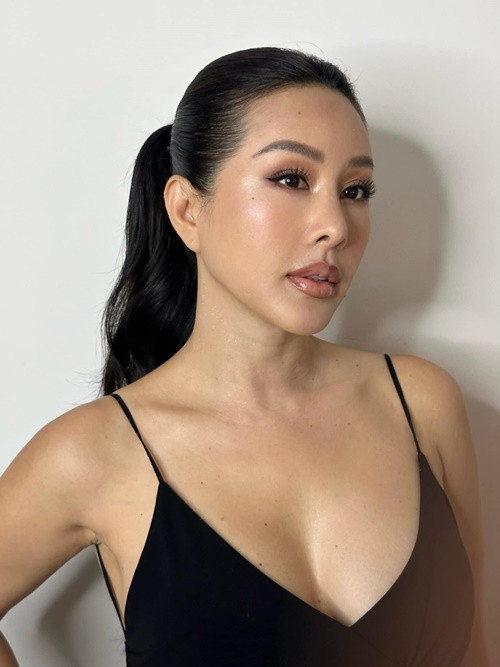 Nhan sắc của Thu Hoài ngày càng thăng hạng.