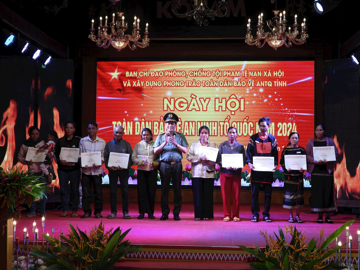 Bộ Công an tổ chức Ngày hội bảo vệ an ninh Tổ quốc 2024 - Hình 4 Bo Cong an to chuc Ngay hoi bao ve an ninh To quoc 2024-Hinh-4