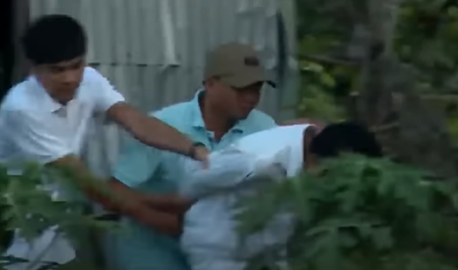 Sau 48 giờ đồng hồ, cơ quan Cảnh sát điều tra Công an tỉnh Đồng Tháp đã bắt được Trần Thanh Chí khi hắn đang lẩn trốn tại lều chăn vịt ngoài đồng. 