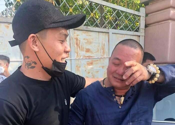 Can bo trai giam Xuan Loc noi gi ve trum giang ho Hai 'banh'?