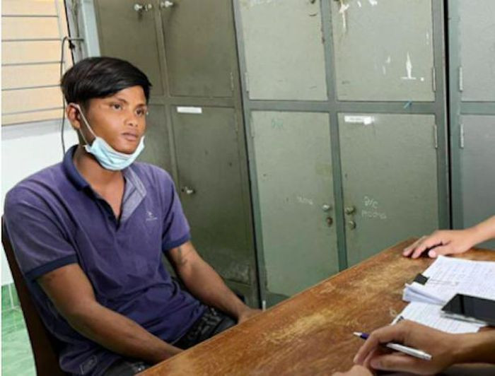  Nghịch tử dùng kéo truy sát mẹ ruột đến chết: Từ việc cãi vã với chính mẹ của mình, Chau Đươnl (SN 1999, ngụ huyện Tịnh Biên, tỉnh An Giang) sau đó đã dùng kéo đuổi đâm mẹ là bà N.B. (SN 1979) trọng thương dẫn đến tử vong. Ngày 27/1, Công an tỉnh An Giang cho biết đang tạm giữ Chau Đươnl để điều tra, làm rõ. 