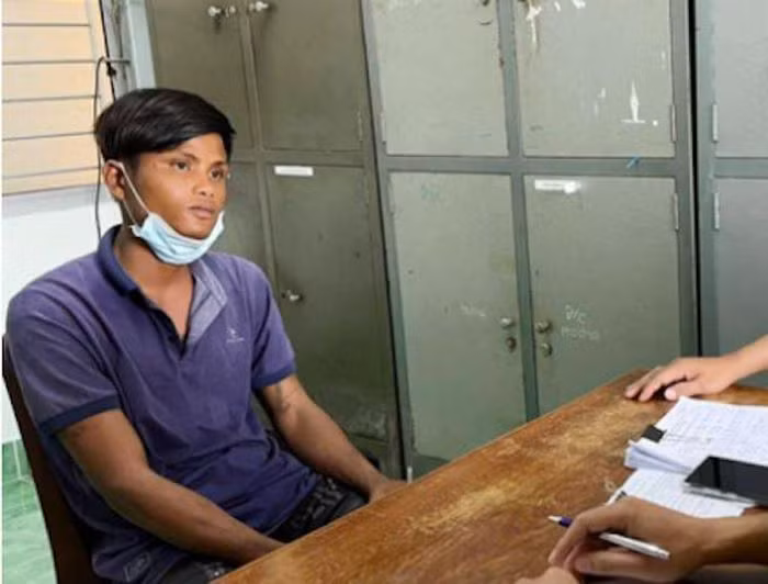  Nghịch tử dùng kéo truy sát mẹ ruột đến chết: Từ việc cãi vã với chính mẹ của mình, Chau Đươnl (SN 1999, ngụ huyện Tịnh Biên, tỉnh An Giang) sau đó đã dùng kéo đuổi đâm mẹ là bà N.B. (SN 1979) trọng thương dẫn đến tử vong. Ngày 27/1, Công an tỉnh An Giang cho biết đang tạm giữ Chau Đươnl để điều tra, làm rõ. 