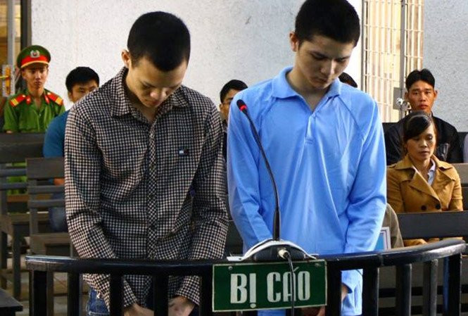 Ngày 28/9/2017, TAND Cấp cao tại Đà Nẵng đã tuyên phạt bị cáo Nông Văn Thực mức án chung thân tội “Giết người” và 3 năm tù tội “Cướp tài sản”. Tổng hình phạt dành cho bị cáo Thực là chung thân. Bị cáo Nông Văn Phóng cũng bị tuyên phạt mức án 11 năm 6 tháng tù về tội “Giết người”. HĐXX cũng yêu cầu các bị cáo phải bồi thường thiệt hại cho gia đình nạn nhân tổng cộng số tiền 191 triệu đồng. 