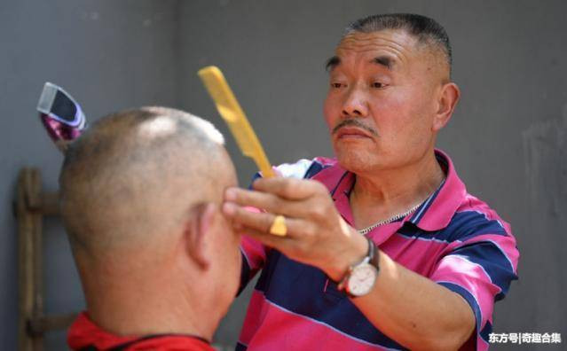 Được biết, có ngày ông Cao Vũ tiếp tới 40 - 50 người khách. Nếu như khách là người vùng nông thôn lên làm công, ông Cao Vũ sẽ sẽ bớt cho họ chút phí, coi như ưu đãi.