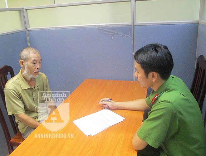 Đối tượng Lê Chí Thuận khai thêm rằng, máy móc dùng để chế tác ngà voi đều là máy thủ công, như máy mài, dũa...