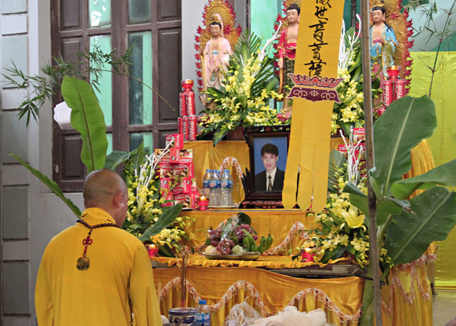 Nghi pham sat hai 2 vo chong o Hung Yen khoang 30 tuoi