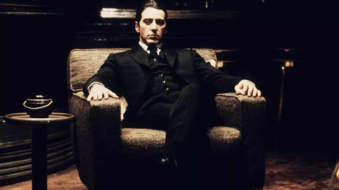 Dan ong sinh thang nay am lich lam viec gi cung thuan loi