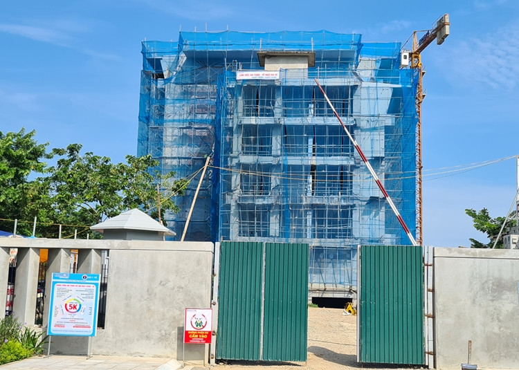 Can canh du an Apec Mandala Kim Boi rao ban trai phep bi So XD Hoa Binh “so gay”