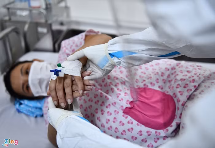 Ca mo ngat ngheo cuu san phu F0 va be so sinh tai TP.HCM-Hinh-3