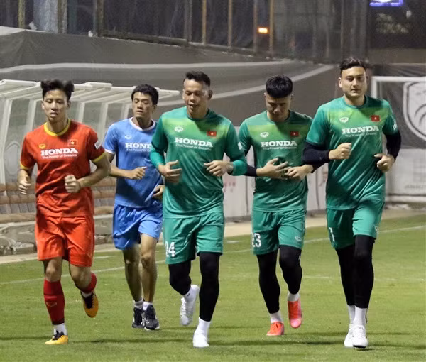 Van Lam duoc trao ao so 1 o tuyen Viet Nam