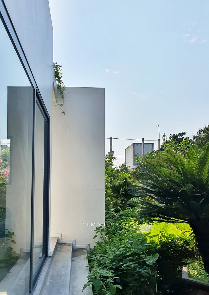 Một góc nhỏ ngoài sân vườn.