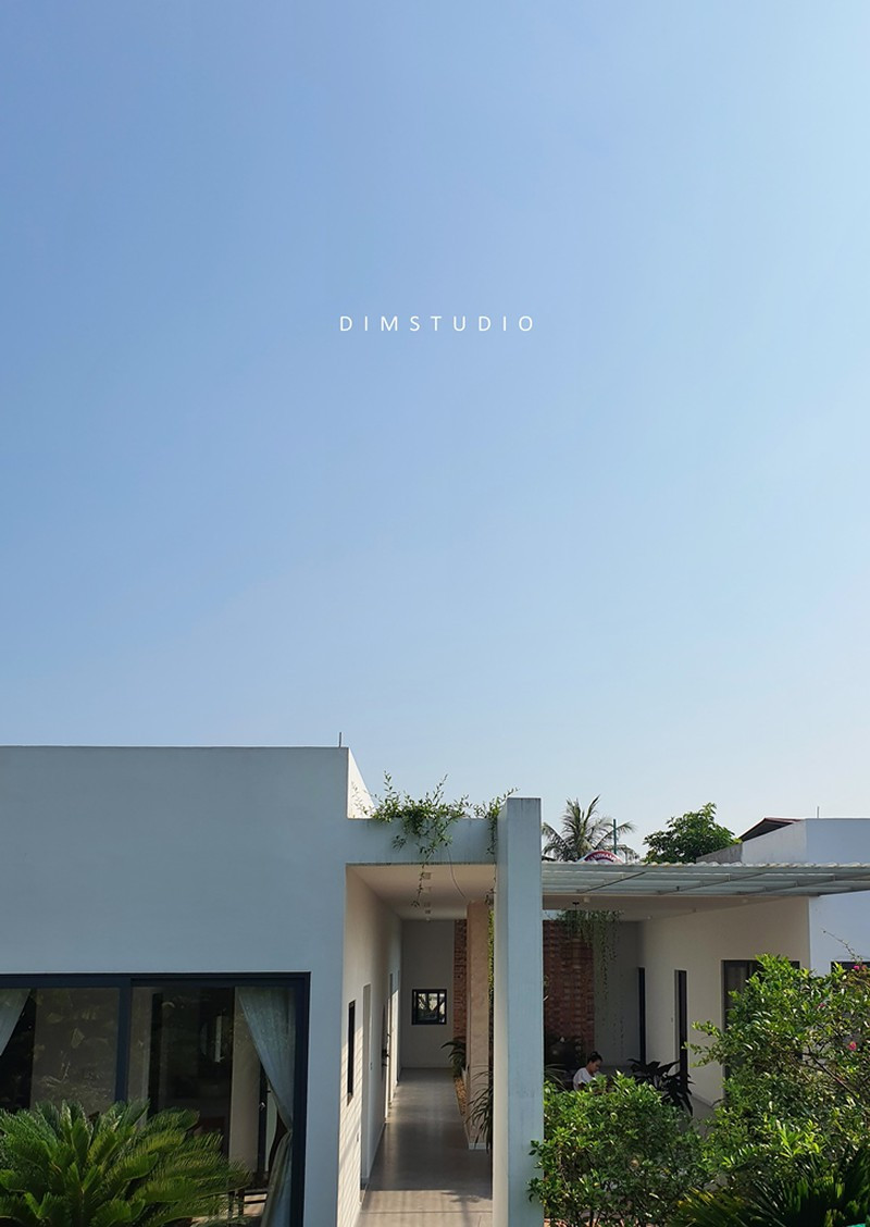 Con trai KTS xây nhà vườn có ao nhỏ tặng cha mẹ dưỡng già - Hình 6 Con trai KTS xay nha vuon co ao nho tang cha me duong gia-Hinh-6