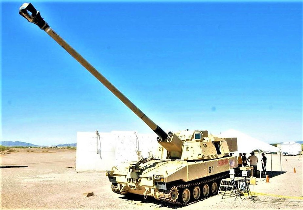 "Quân đội Mỹ cần phải nâng hết cỡ tầm bắn của mọi hệ thống vũ khí chiến thuật và chiến lược, nhằm giành ưu thế so với đối thủ. Mỹ cần các loại pháo có thể bắn xa như pháo phản lực, rocket có tầm bắn như tên lửa, trong khi tên lửa cần tiêu diệt mục tiêu ở khoảng cách gần 500 km".