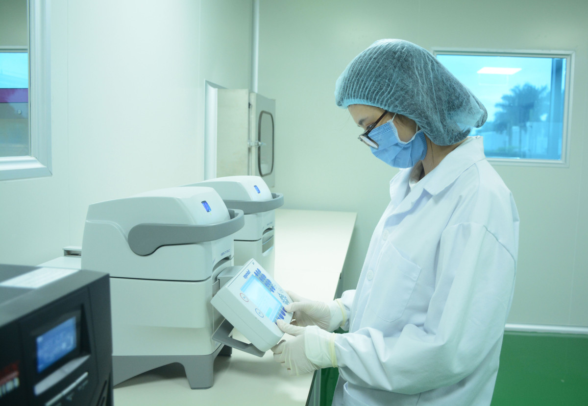 Sau 7 ngày giám định ADN tại Viện Khoa học hình sự (Bộ Công an) đã có kết quả, bộ hài cốt là chị Nguyễn Thu T. (SN 1989, trú tại xã Lại Xuân), người được cho là mất tích từ 13 năm trước. Theo cơ quan điều tra, chị T là con thứ hai trong gia đình có 4 người con. Năm 2006, chị lập gia đình với một người cùng làng và có 1 bé trai, sau đó đôi vợ chồng mở cửa hàng bán gas để lập nghiệp. (Ảnh minh họa, nguồn internet)