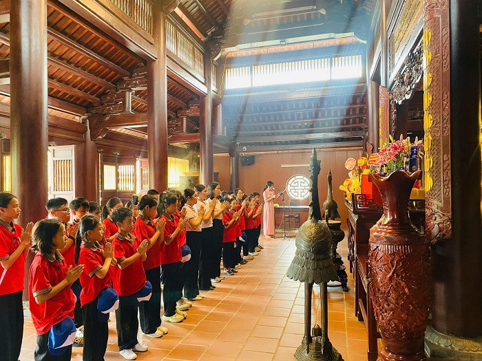 Nha luu niem Nguyen Thi Minh Khai- dia chi do giua long thanh Vinh-Hinh-13