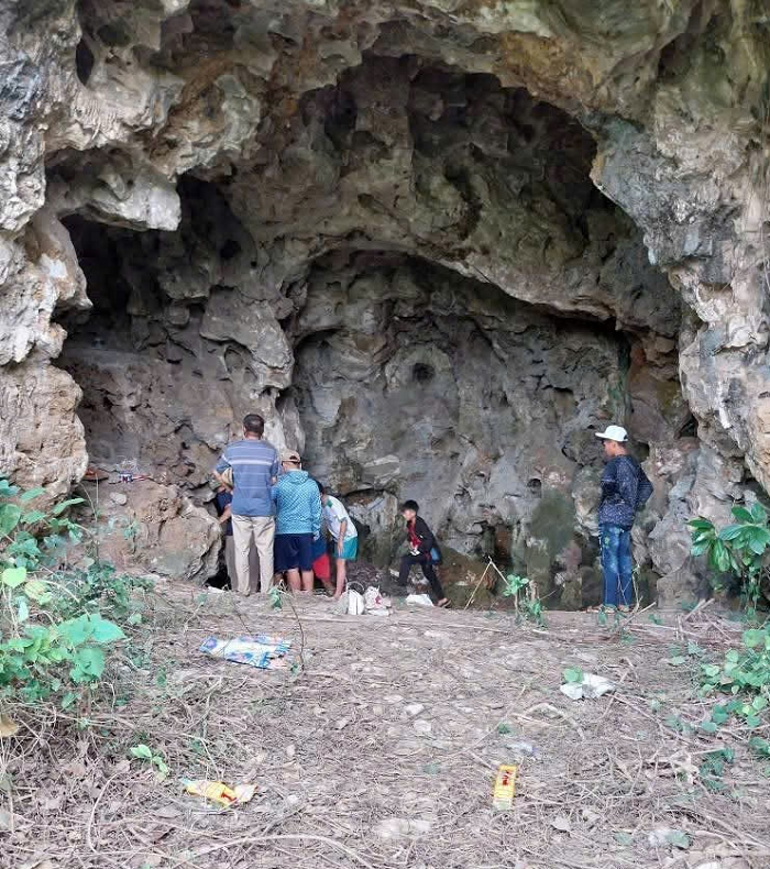Phat hien nhieu bo xuong nghi la cua nguoi trong hang da o Nghe An