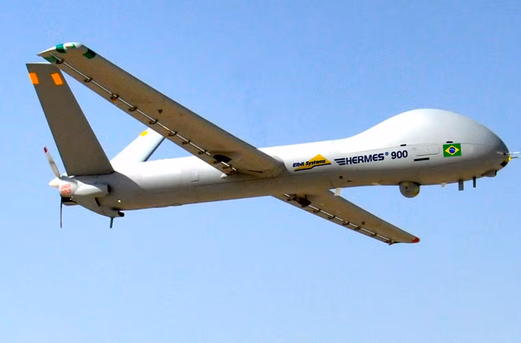 Ngoài MQ-1 Predator, động cơ Rotax 914 còn được Israel sử dụng trên máy bay không người lái hạng trung Hermes 900 Kochav thiết kế cho nhiệm vụ trinh sát, giám sát, chuyển tiếp thông tin.