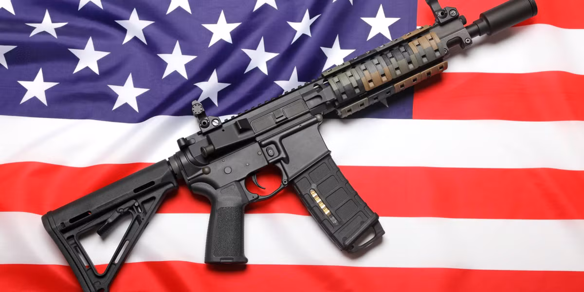 Ra đời từ năm 1964 tới nay, súng trường tấn công AR-15 đã có rất nhiều phiên bản khác nhau. Nguồn ảnh: Huff.