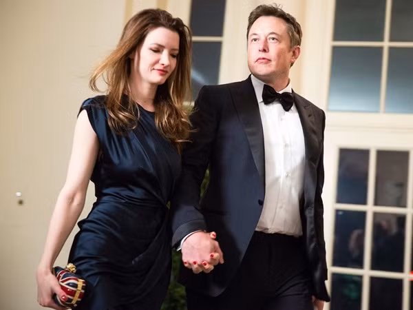 Ty phu Elon Musk lan dau tiet lo ve nhung uan khuc trong hon nhan