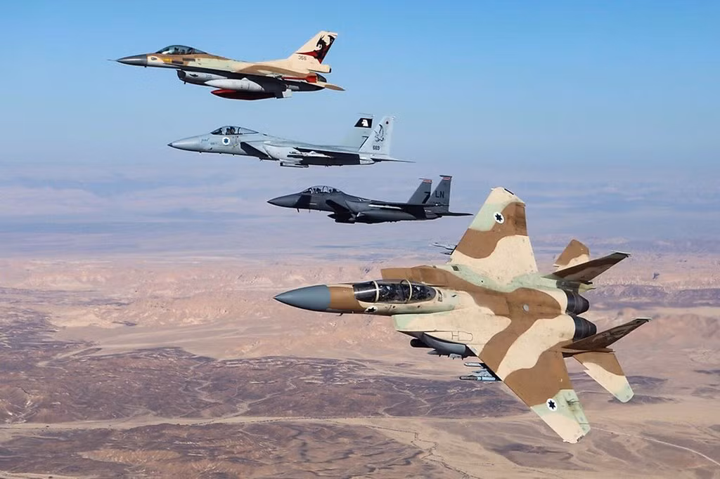 Lực lượng không quân đối nghịch do Israel "thủ vai" sẽ xung trận với các phi cơ IAF F-16, tên lửa đối không và các máy bay không người lái. Nguồn ảnh: Flight.