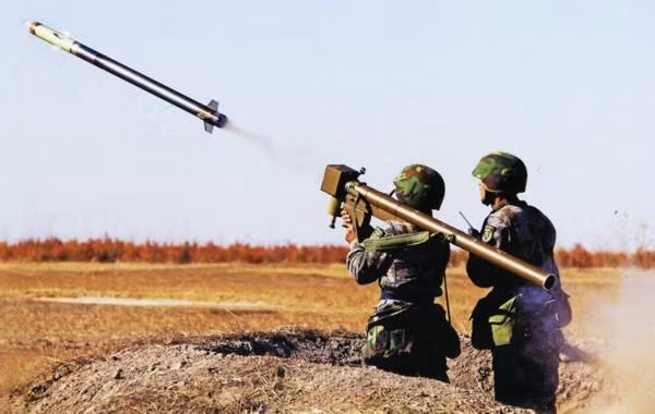 Không những phổ biến trong quân đội Trung Quốc, FN-6 còn là dòng tên lửa phòng không vác vai thành công nhất của Trung Quốc trên thị trường vũ khí thế giới. Nguồn ảnh: Baidu.